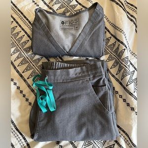 Figs used women's graphite XS scrub set